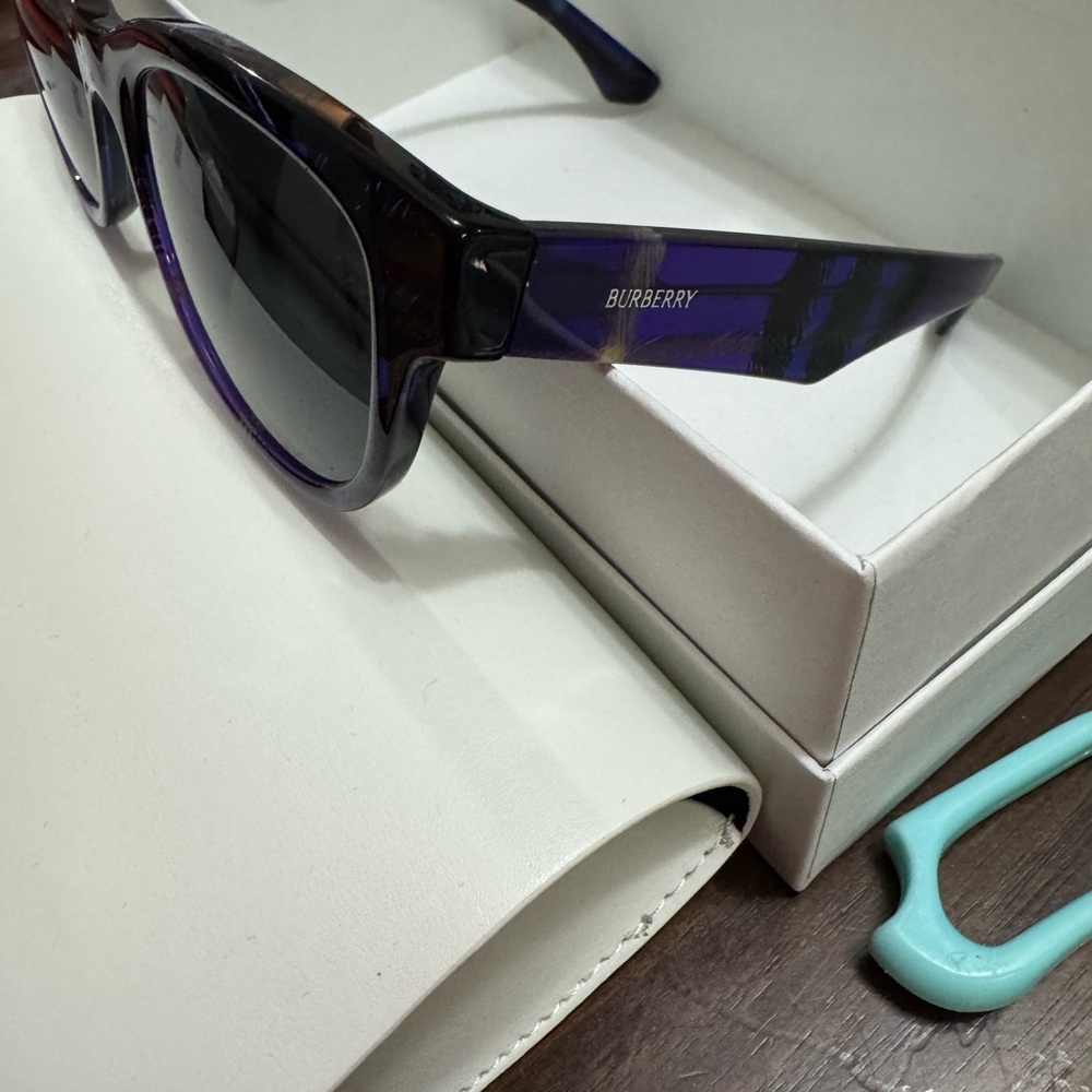 Burberry Purple and Black Sunglasses Used w case - Picture 5 of 10